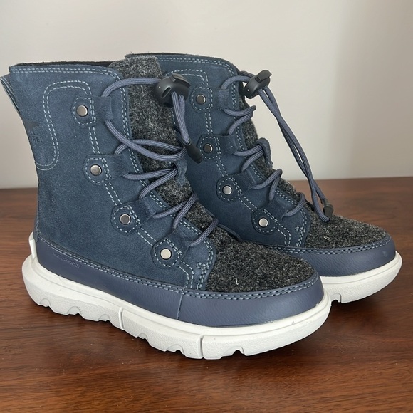 New SOREL kids explorer waterproof boots size 13, no box - Picture 2 of 7